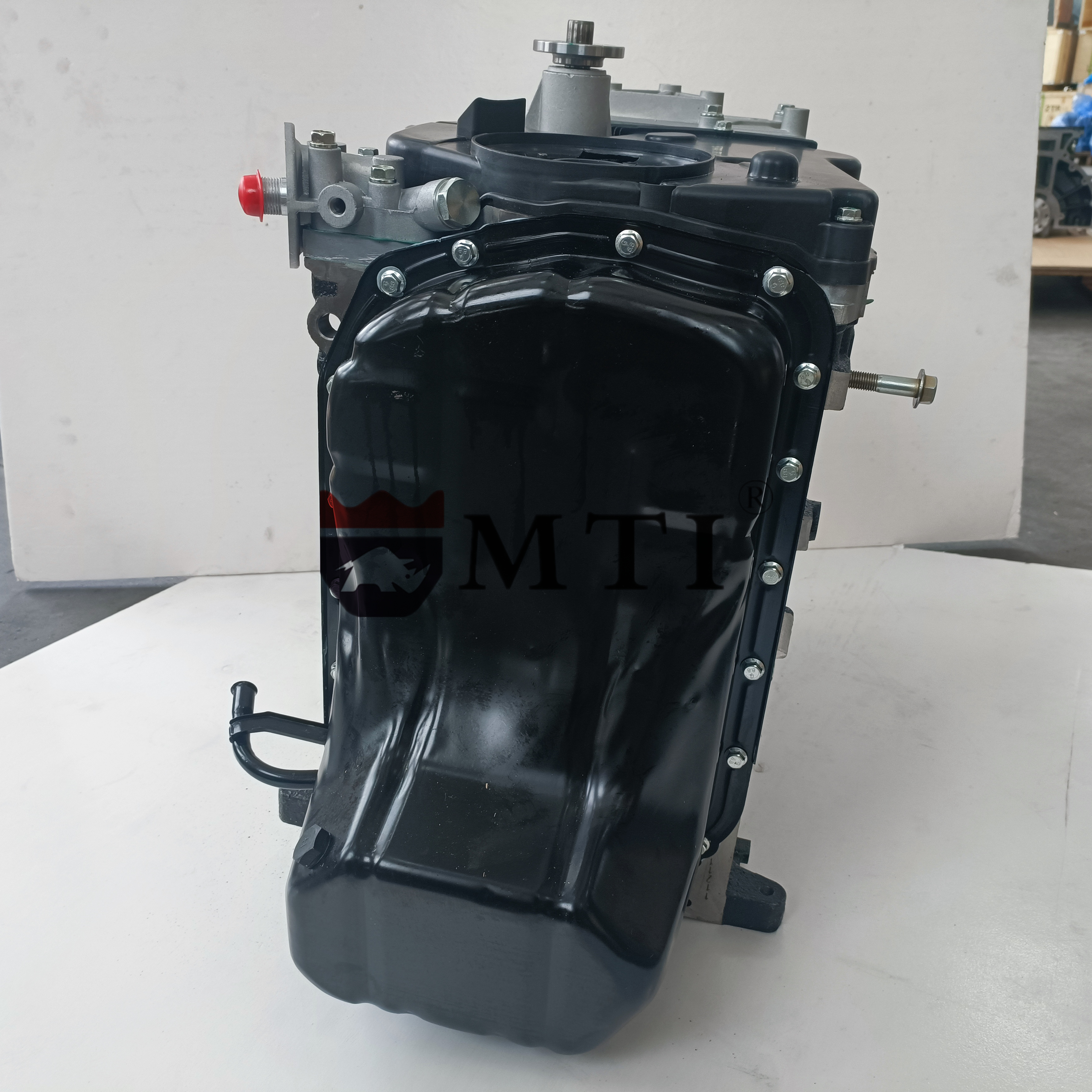 MTI  HIGH QUALITY 2.4L 4G64 ENGINE LONG BLOCK  BARE ENGINE FOR  MITSUBISHI SPACE PAJERO