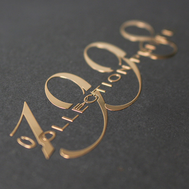 Professional Custom Gold Foil Stamping Embossed Printed Round Logo Sticker Manufacturer