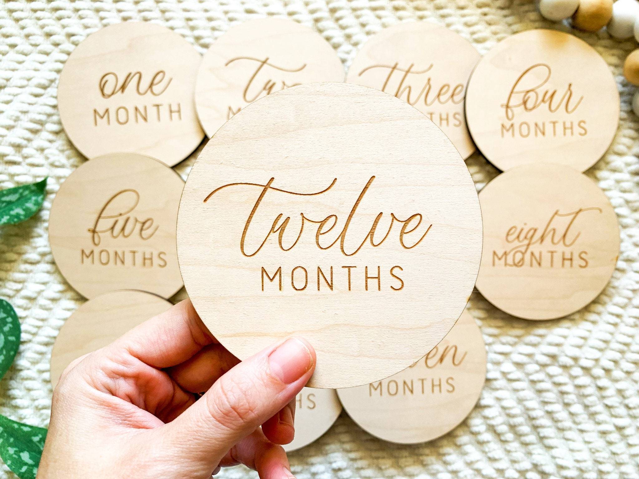 Newborn Baby Shower Gifts 3D Printed Monthly Wooden Milestone Disc Photo Props Wood Milestone Clips Card