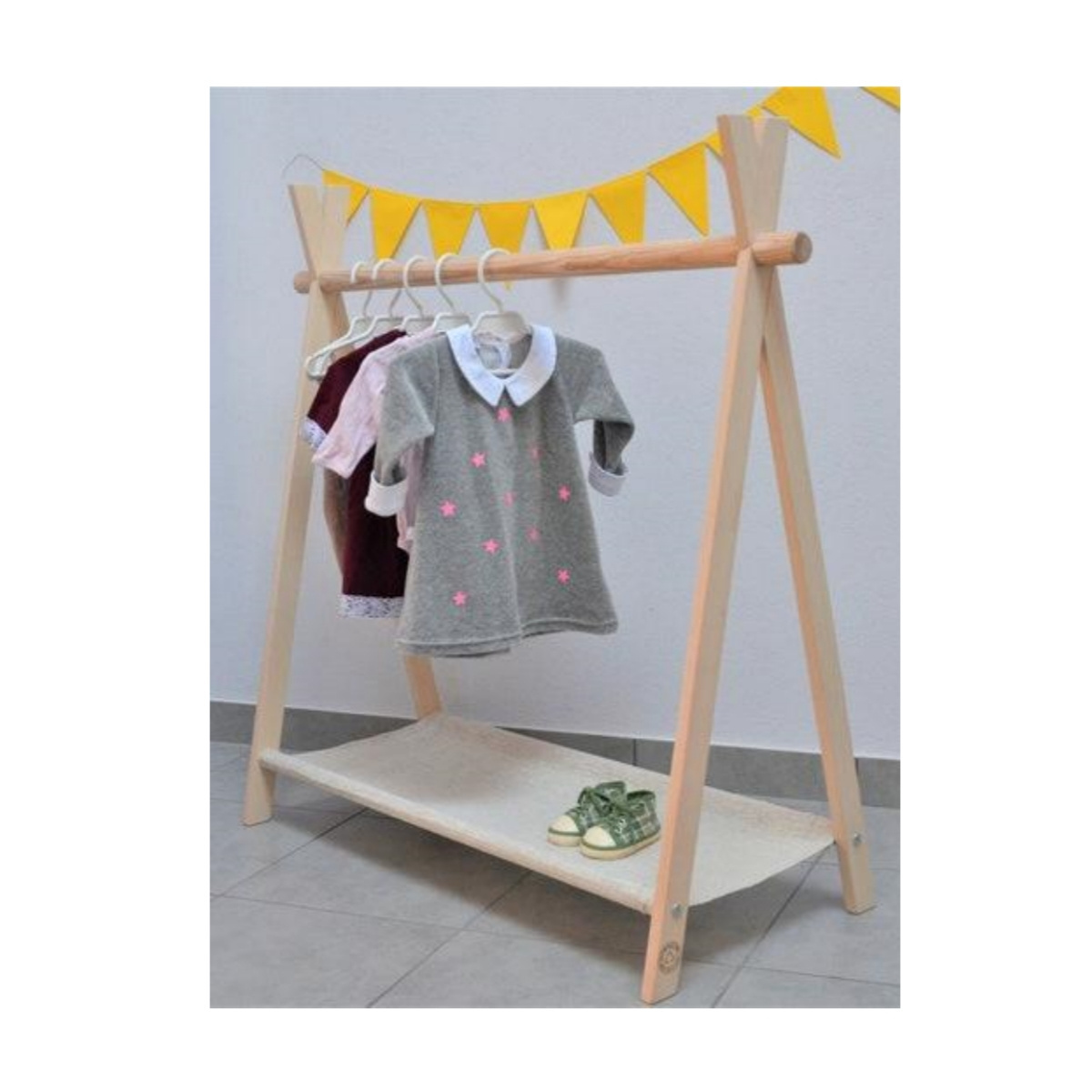 Montessori clothing Toddler rack Wooden Mini Kids Clothes rack Dress up storage stand with shelf Small children clothes  rack