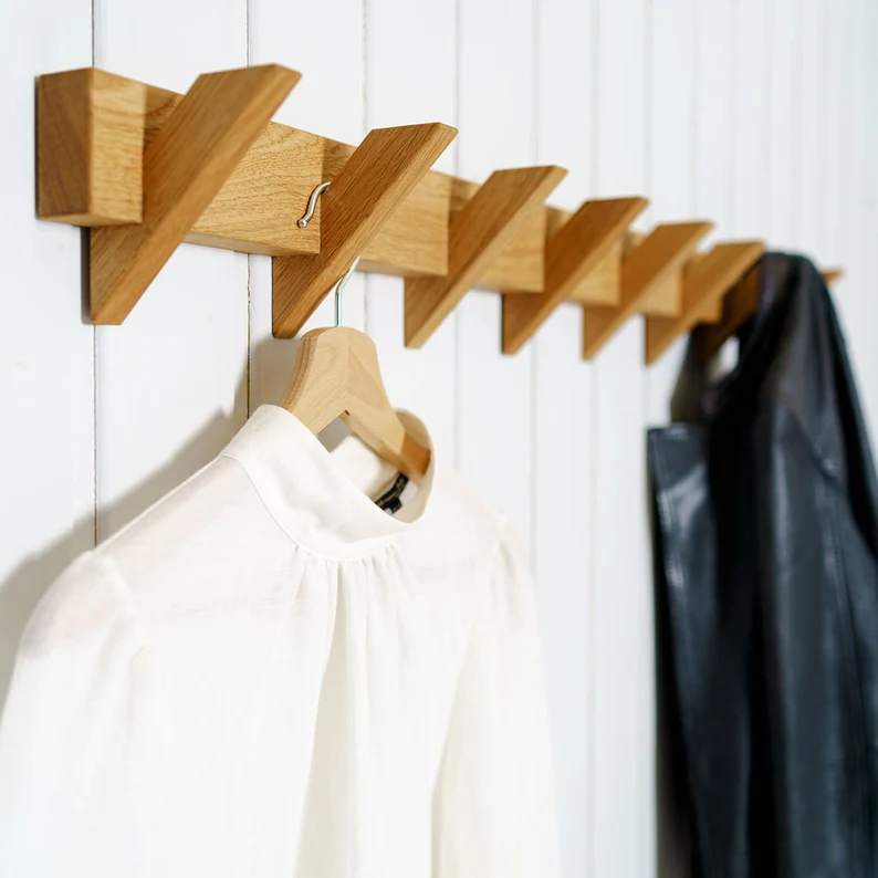 Rustic Coat Rack Wall Mounted Brown Wooden Coat Rack, Pine Wood with 5 Black Vintage Hooks Clothes Hanger Coat Hook Rack