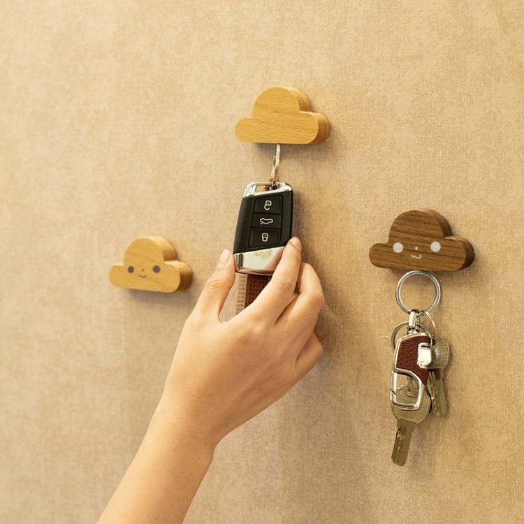 Hot Sale Cloud Shape Wooden Magnetic key hook wall hanging free punch porch storage