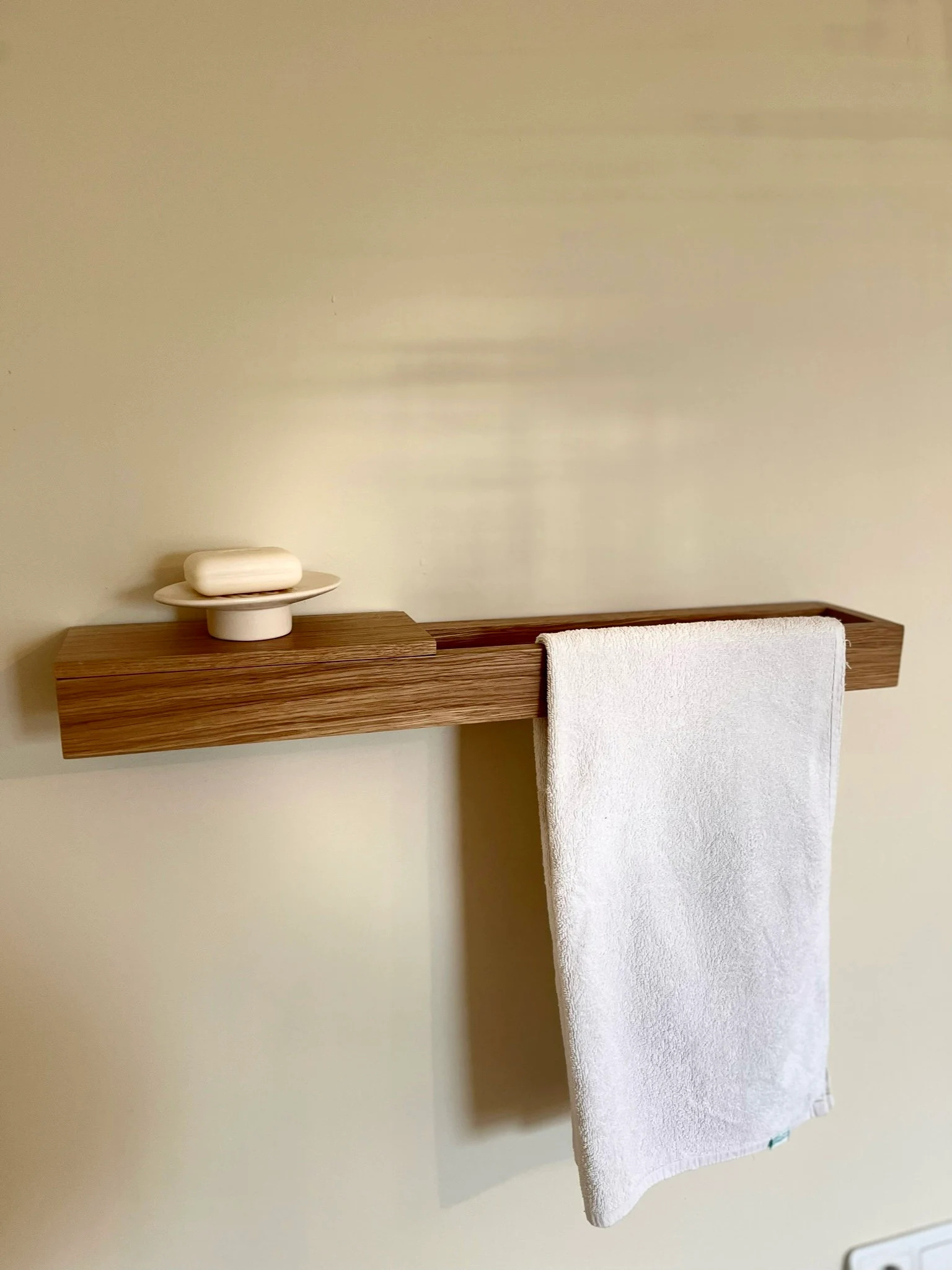 wall mount wood towel bathroom shelf with towel bar Bathroom Floating Shelf  Over Toilet Storage Rack Towel Bar