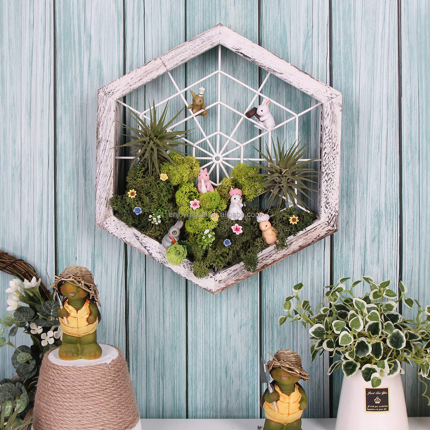 Rustic Wood Air Plant Holder, DIY Hexagon Air Plant Frame Hanger with Spider Web Shaped Wire Wall Hanging Air Plant Frame