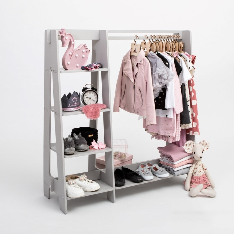 New design 2023 Wood clothing rack Children wardrobe kid clothes stand wood frame  dress up storage display Kids clothing stand