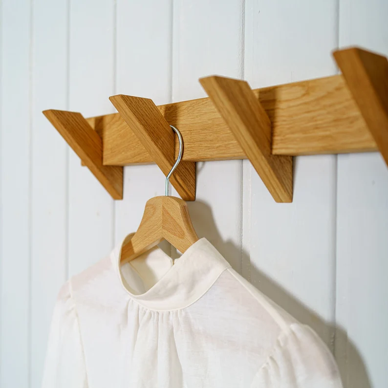 Rustic Coat Rack Wall Mounted Brown Wooden Coat Rack, Pine Wood with 5 Black Vintage Hooks Clothes Hanger Coat Hook Rack