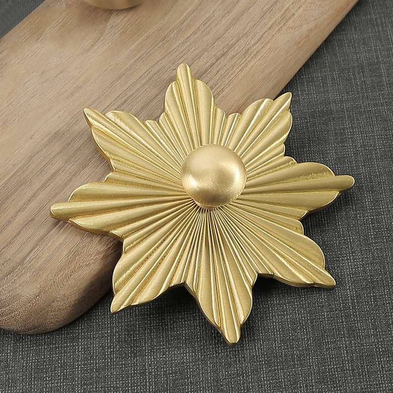 Retro Maple Leaf Brass Dresser Knobs Drawer Pulls Handles Cabinet Door Knob Handle Antique Rustic Kitchen Hardware Pull C-2595