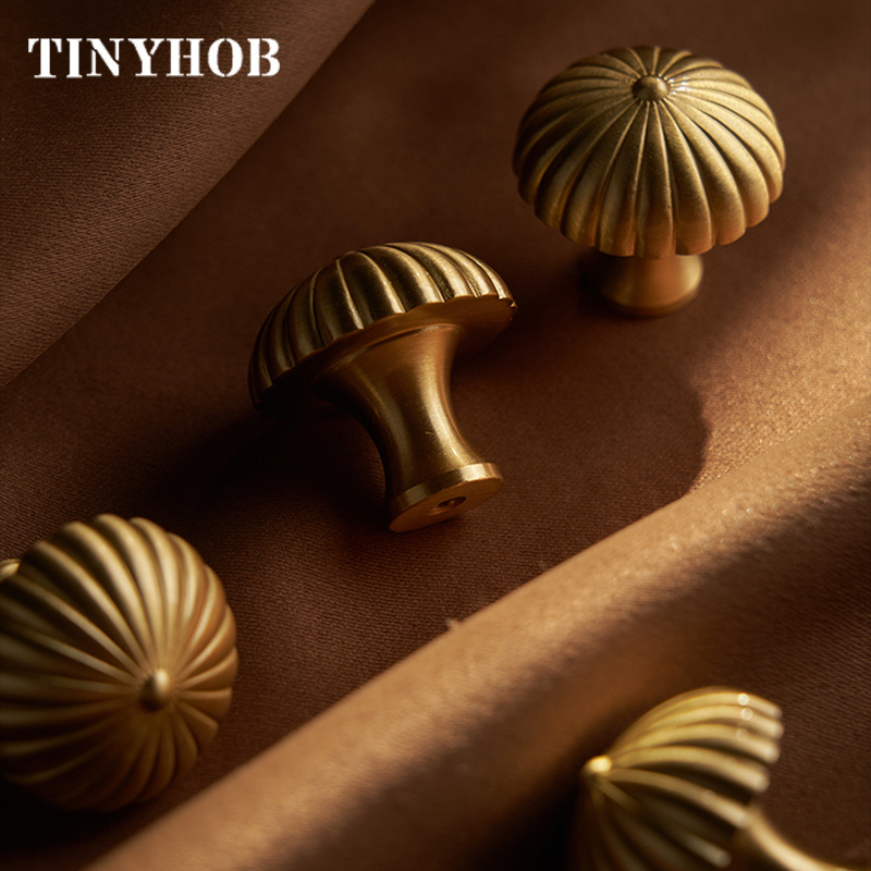 Mushroom Shape Brass Furniture Handles Simple Nordic Pastoral Wardrobe Dresser Knobs Cupboard Cabinet Drawer Round Gold Pulls