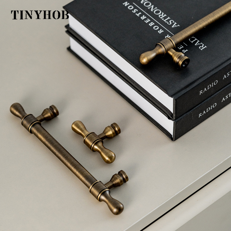 Antique Brass Cabinet Handles and Knobs Drawer Pulls Kitchen Cupboard Handles for Furniture Wardrobe Bedroom Drawers Hardware