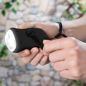 Hand Crank Solar Powered Flashlight Rechargeable LED Flashlight Emergency Self Powered Charging Torch Survival Gear