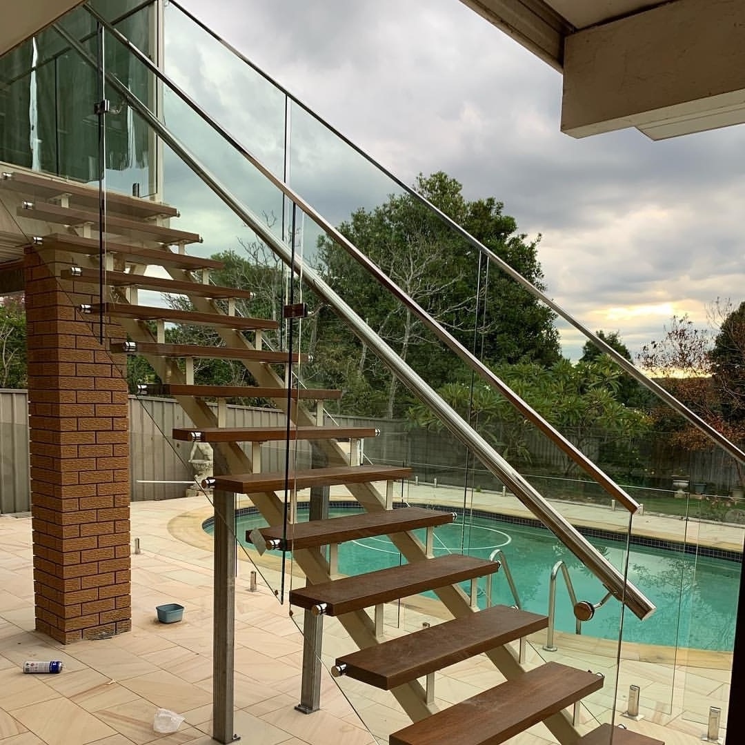 Polished Villa Exterior Baluster And Railing Foshan Factory Safty Outdoor Balustrades & Handrails Stainless Steel Stair Rail