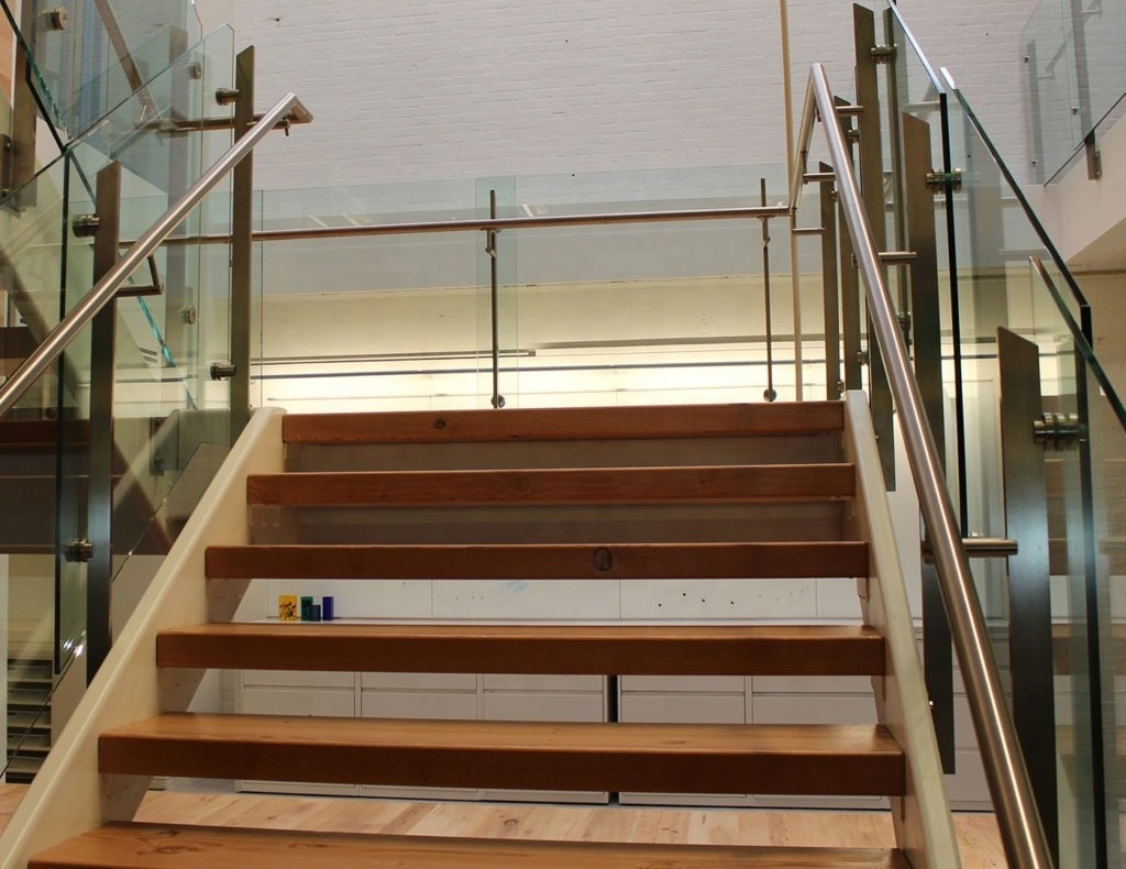 Modern stainless steel glass railing for stairs / stainless steel stair handrail manufacturer