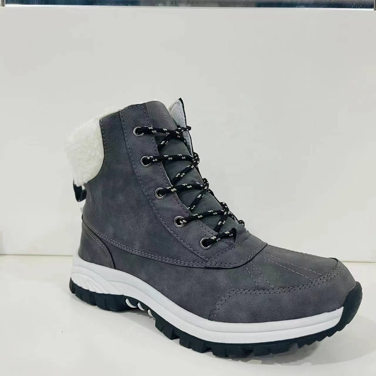 Outdoor casual style, waterproof and anti slip trend Martin boots for men