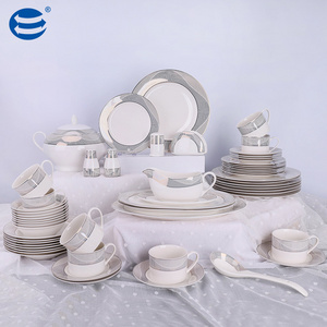 Excellent 61Pcs Luxury Royal Exquisite Porcelain Tableware Dinner Sets with color box packing