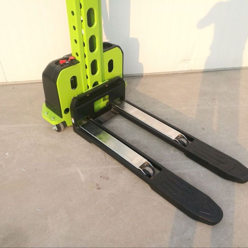 E-power factory outlet 500 kg semi Electric Stacker Nylon wheel easily handling to load 500 kg Semi-electric stacker truck