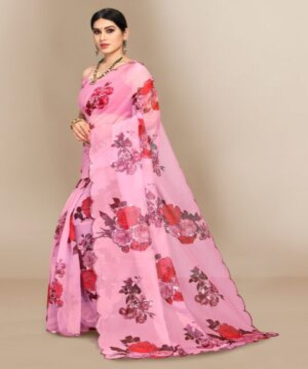 Wholesale Bollywood Manufacturing Sarees: Supplying Surat Boutique Shop Manufacturer Women Store Demands