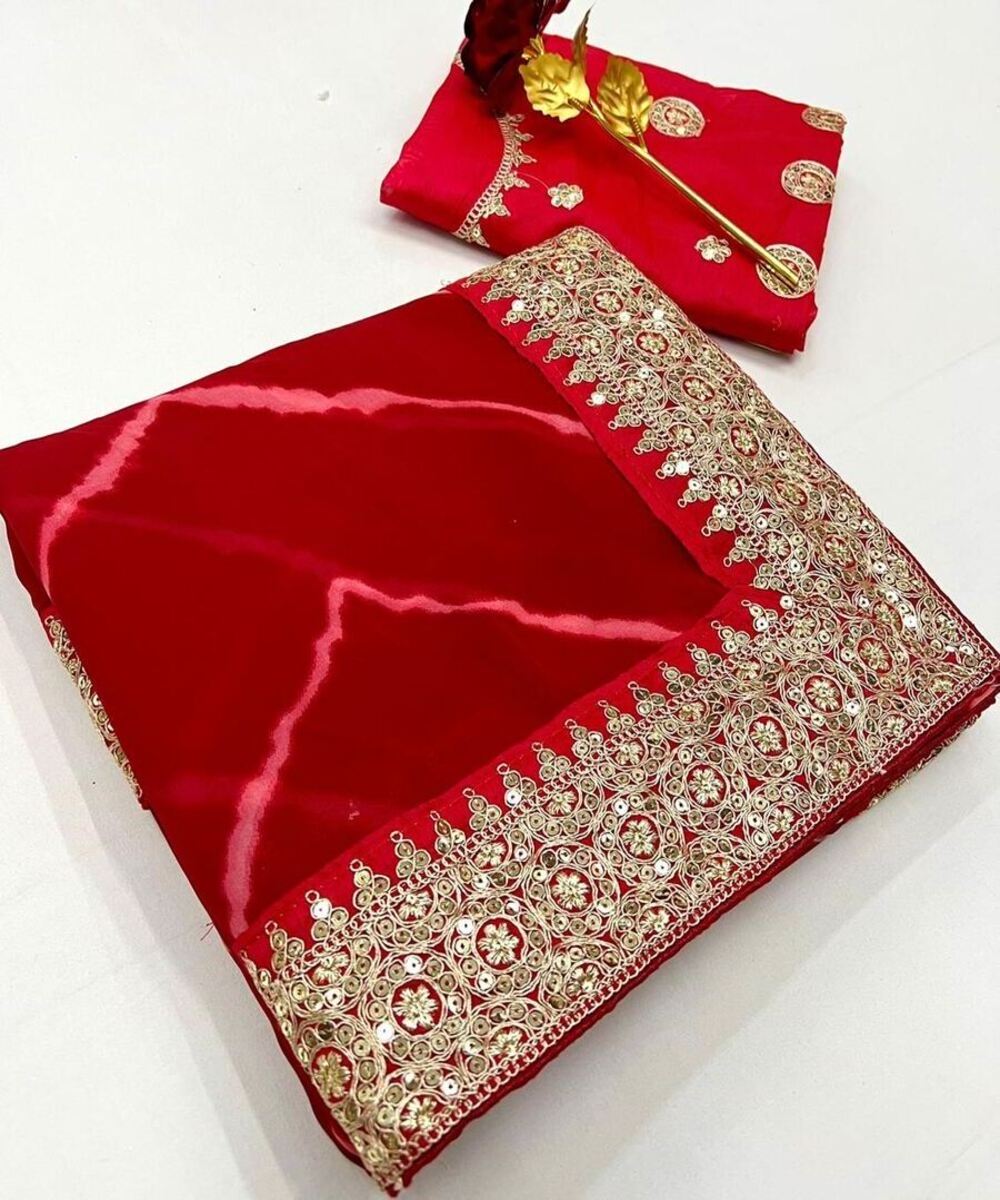 Gorgeous Kanchipuram Silk Saree: Make a Statement in Stunning Georgette Linen Banarasi Lycra Sarees