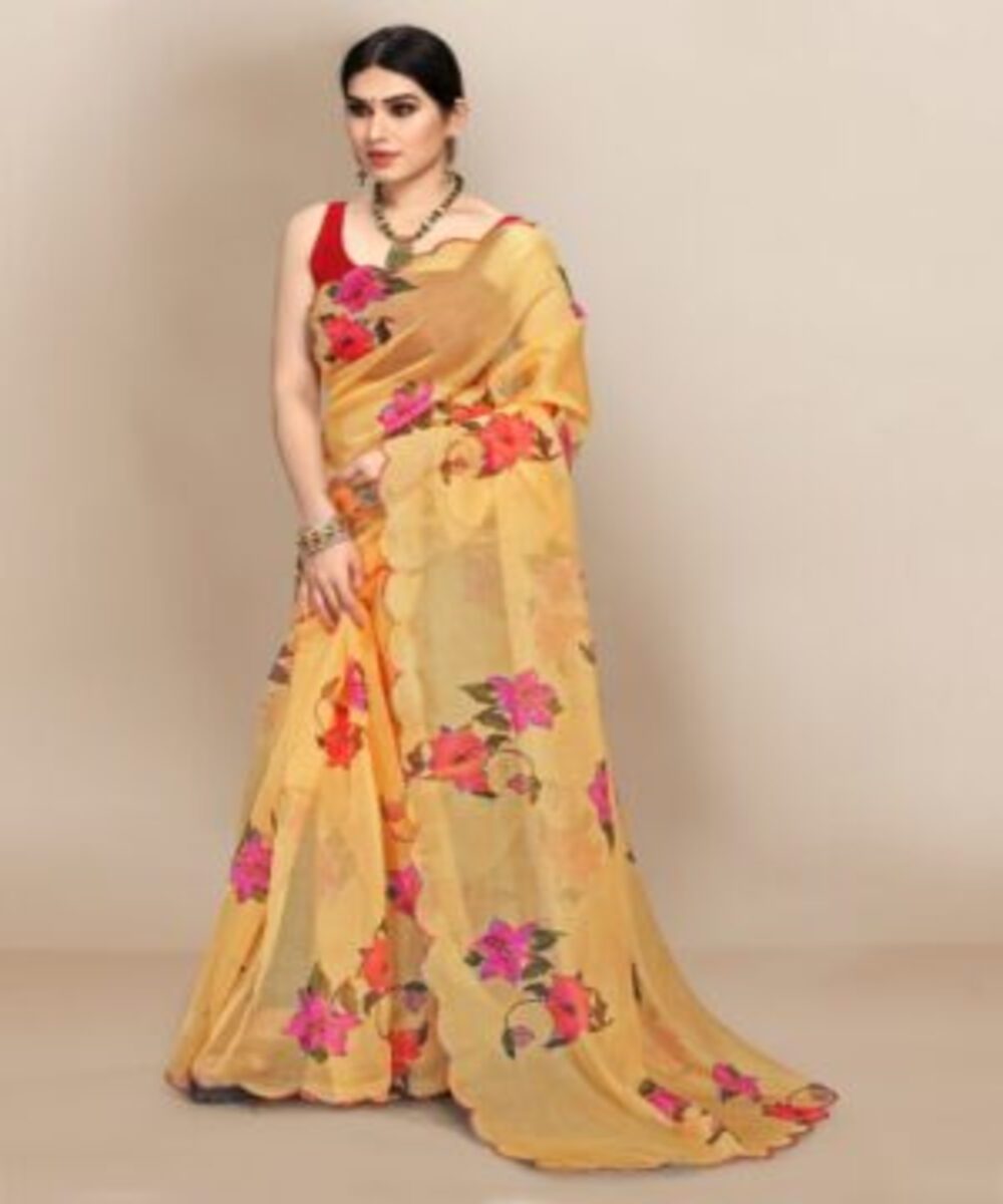 Wholesale Bollywood Manufacturing Sarees: Supplying Surat Boutique Shop Manufacturer Women Store Demands