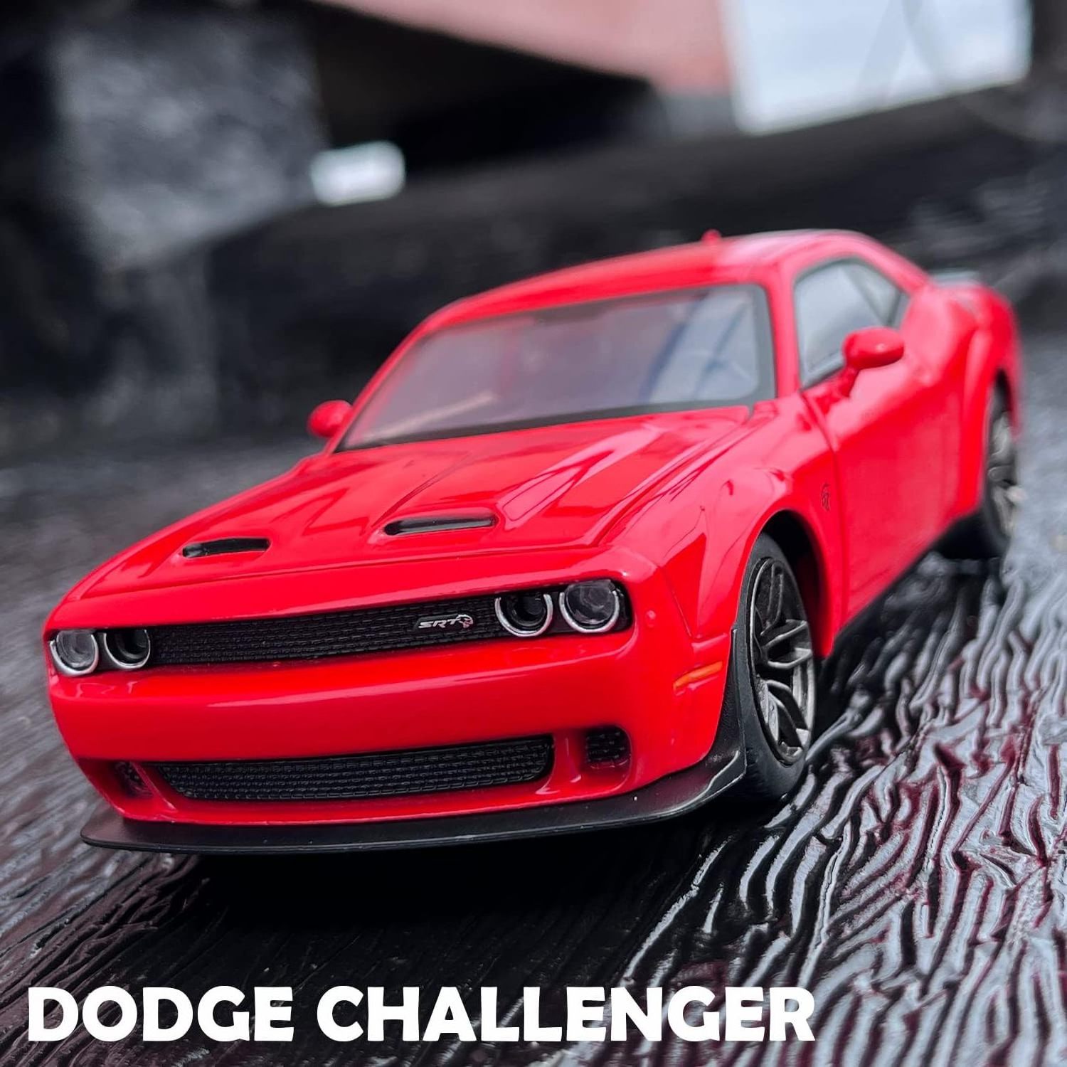 EPT Die Casting 1:32 Dodge Challenger Alloy Model Car Mould Pullback Sound and Light Metal Ornament Collection Super Car Model