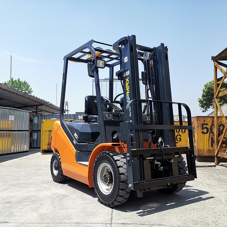 Versatile IC lift truck 2ton diesel forklift price