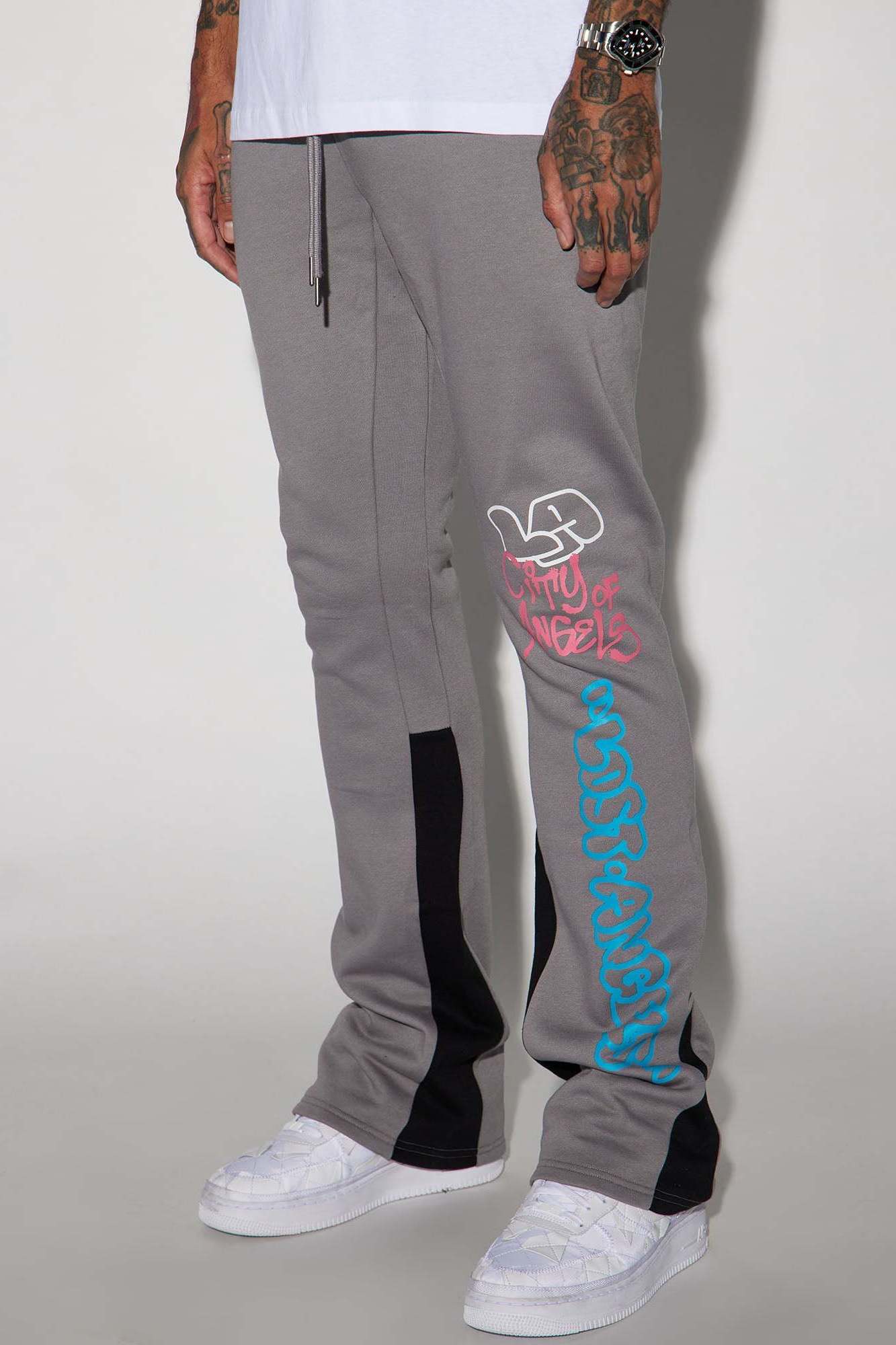 Custom OEM Flare Sweat Pants 450 GSM Men Fleece Cotton Track Pants Winter Casual Streetwear Baggy Stacked Sweat Pant