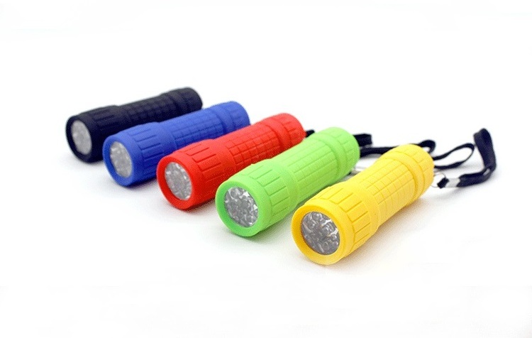 Wholesale waterproof 3*AAA battery powered house camping 9led mini led gift flashlight