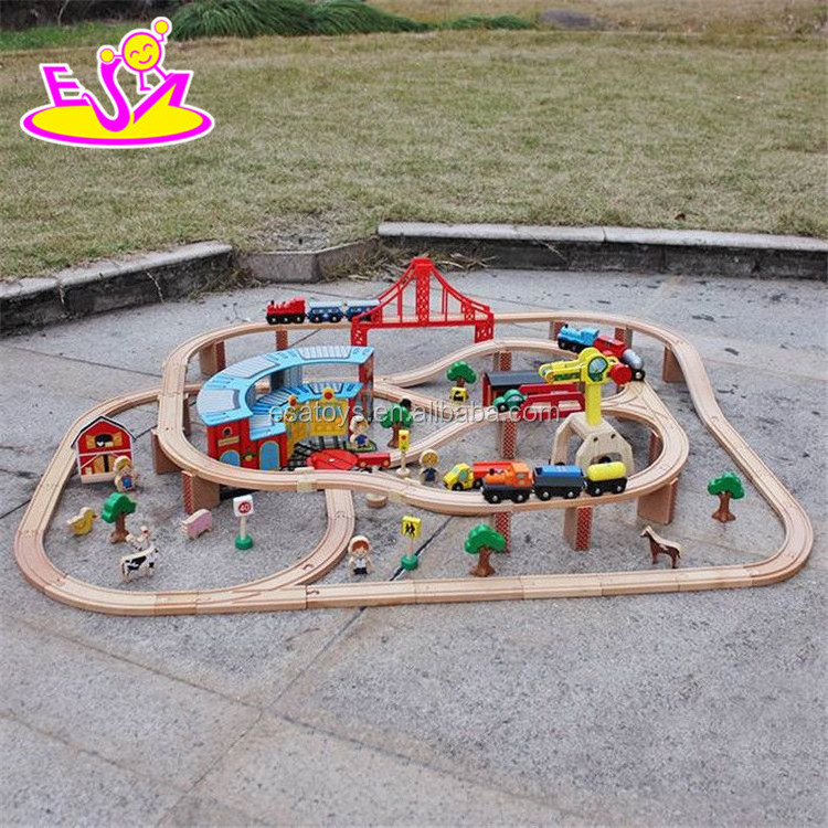 New style 142 pcs children construction toy wooden toy train track W04C072