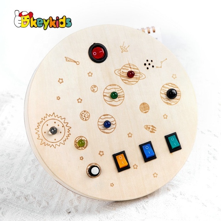 Educational learning sensory wooden busy circuit switch light board for kids W12D457