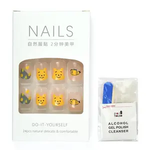 24pcs/set Press On False Nail Cartoon Bear Short Wearable Fake Nails with Jelly Glue Stick-on Full Cover Nail Art Tool