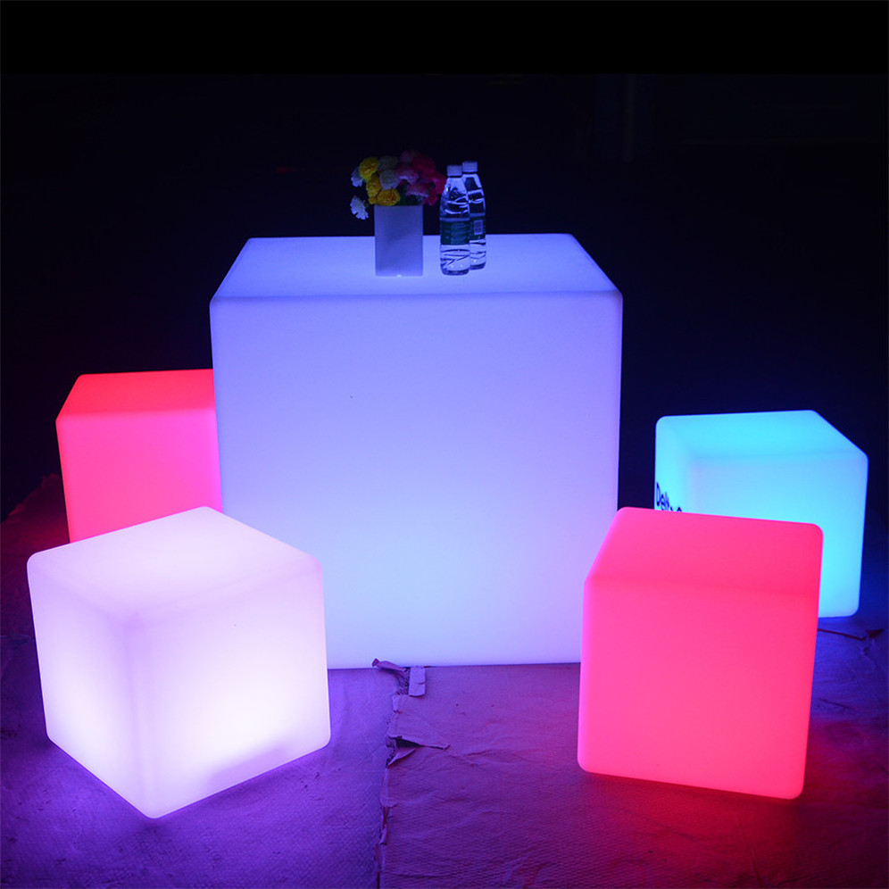 Futuristic Furniture Solar Powered LED Outdoor Furniture Rechargeable Modern Cube Bench LED chair Bar LED Cocktail Table