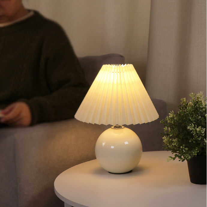 Nordic lighting personalized cream pleated table lamp energy-saving adjustable lighting home office decoration desk lamp