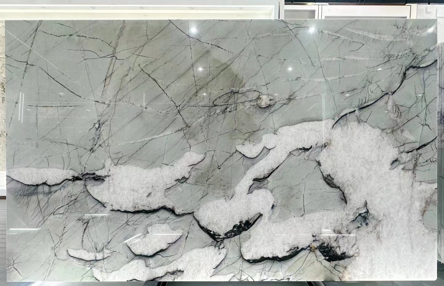 Luxury Translucent Natural Stone Backlit Cristallo Tiffany Quartzite Book Match Slabs Wall Panel Floor Tiles Kitchen Countertops