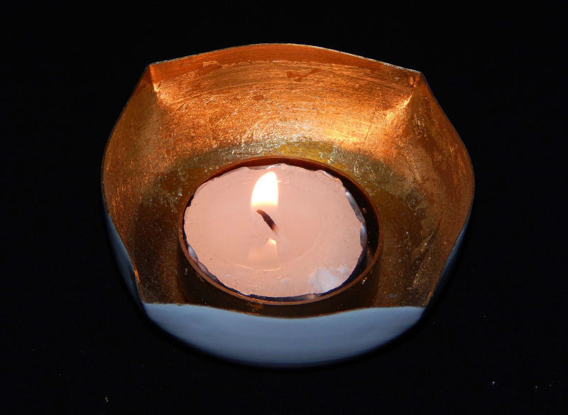 High Quality Handmade Customized White & Golden Metal votive candle holder for wedding and home decor At Low Price