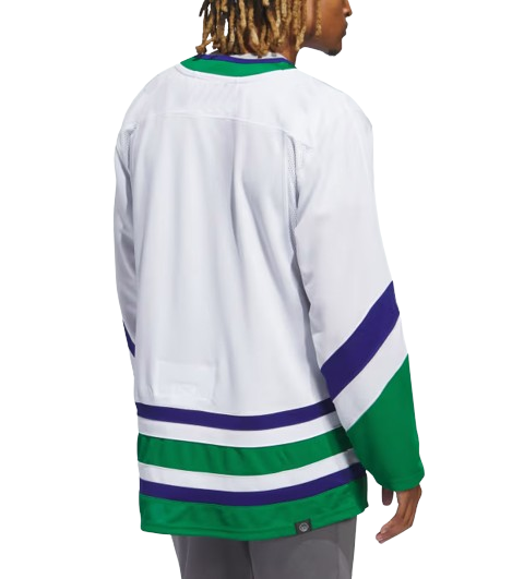 Custom Wholesale Team Sublimated European Men's Ice Hockey Uniforms Cheap Automated Cutting Jerseys with Heat-Transfer Printing