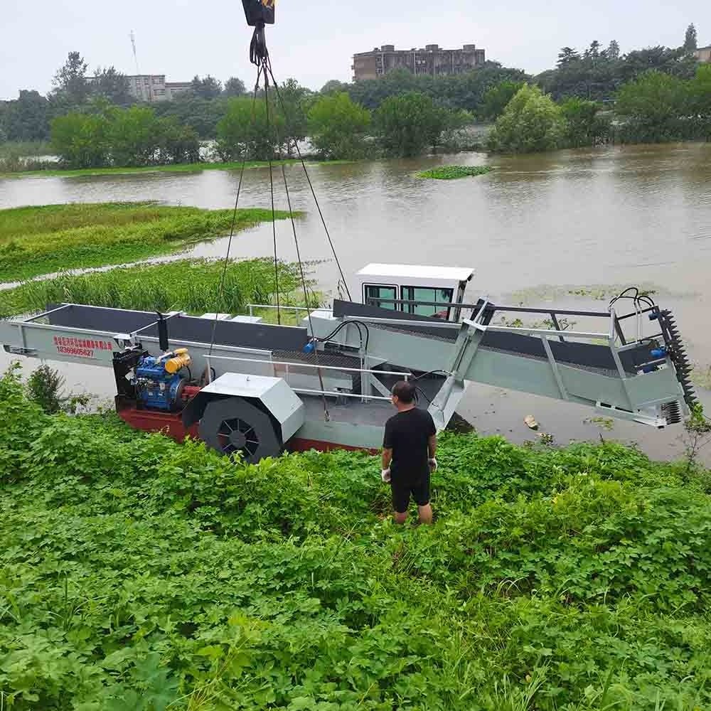 Water Weed Harvester river trash cleaning machine clean floating garbage boat river clean machine