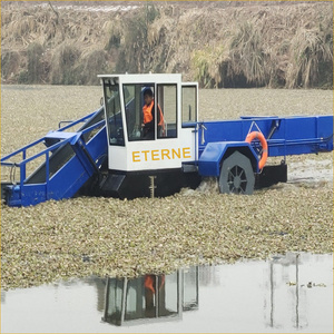 Seaweed Removal Boat Controlling Lake Weeds Cleaning River Machine