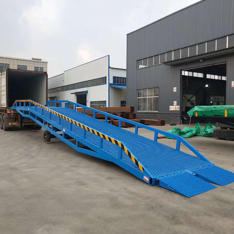 Ce Approved China Supplier 6 ton 10 ton 12 ton 15 ton Mobile Hydraulic Load Dock Forklift Yard Container Ramp for Sale