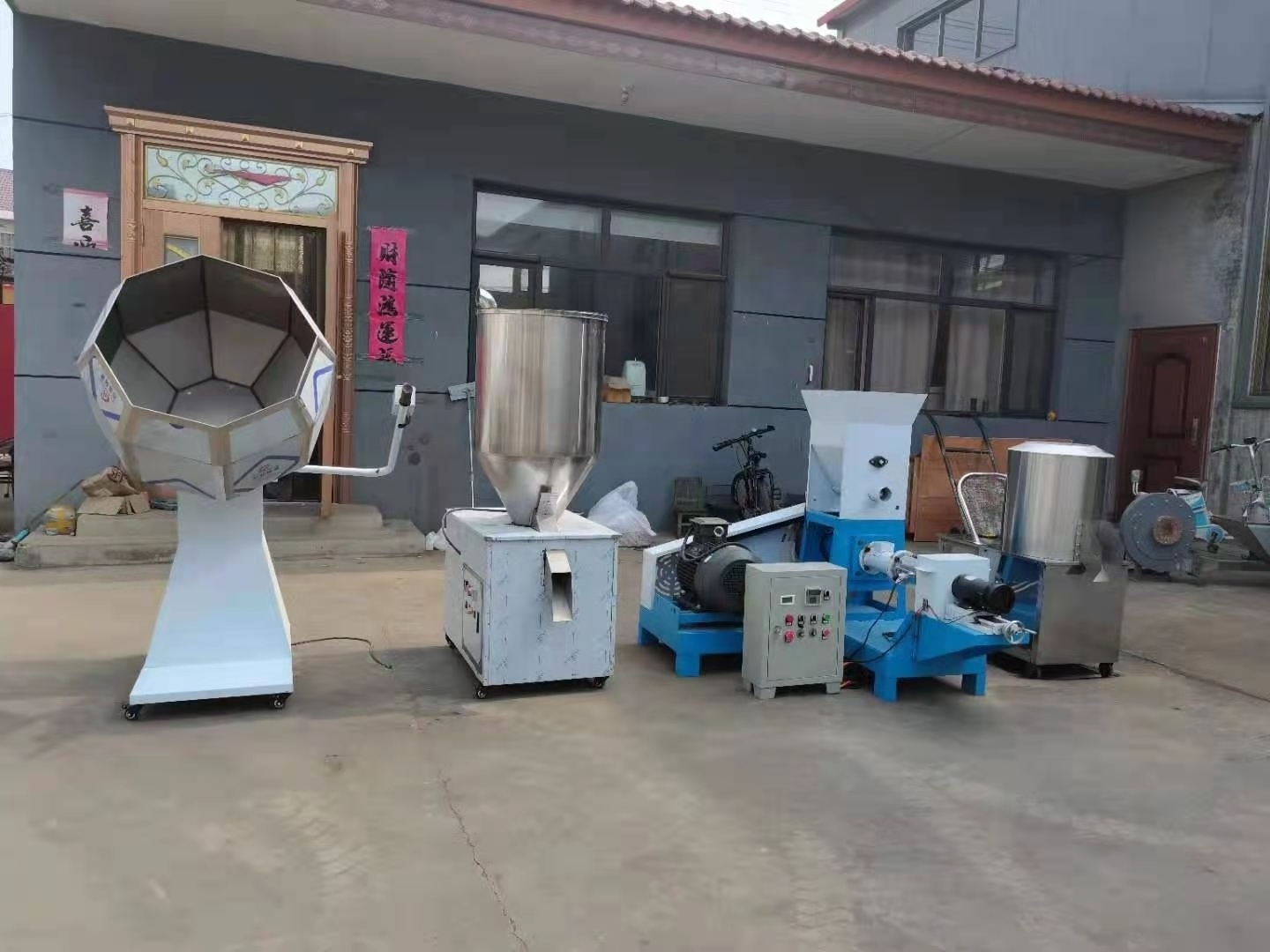 Product Machine Fish pet Food Machinery Complete Line For The Production Of Fish Feed