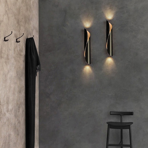 Modern Decoration Black Gold Modern Luxury Hotel Bedroom Wall Lamp Bedside Iron LED Indoor Wall Lighting