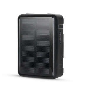 Solar powered 4g 2g GPS tracker Cattle tracking system GPS chip to locate cow GPS tracking device V44 V34