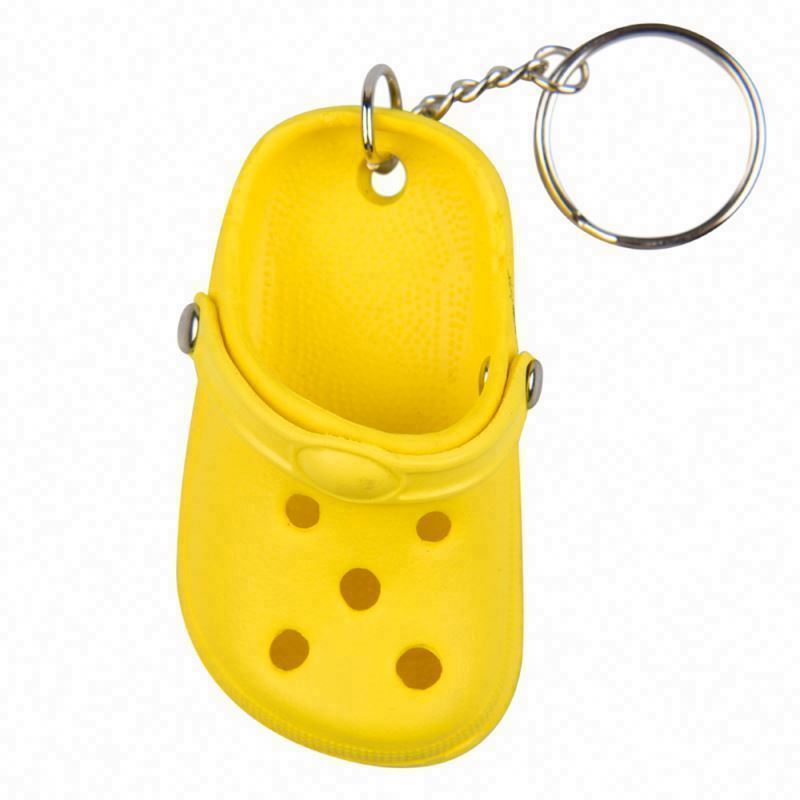 Cute Mini cute Shoe Keychain wholesale Summer Colorful  Shoes Creative 3D Beach Small Hole Shoes Keychain