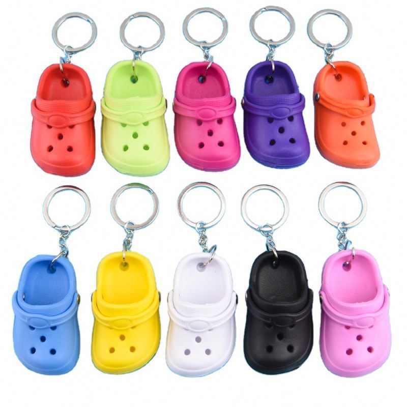 Cute Mini cute Shoe Keychain wholesale Summer Colorful  Shoes Creative 3D Beach Small Hole Shoes Keychain