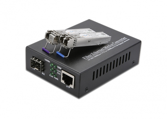 Price SFP Type Media Converter 10/100/1000Base Gigabit Fiber Optical Industrial Managed Ethernet Media Converter