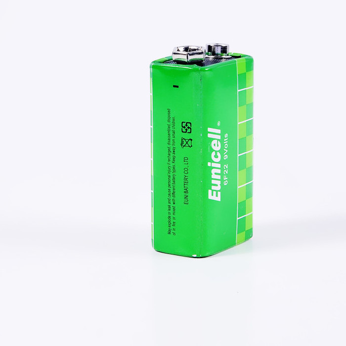 Mercury and cadmium free extra heavy duty high power plus 9v 6f22 006p battery