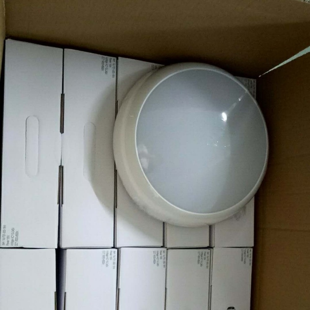 SAA CB CE TUV  3years Warranty CB 6000  IP65 bathroom led light fixture Round led light lamp Waterproof LED ceiling  Light