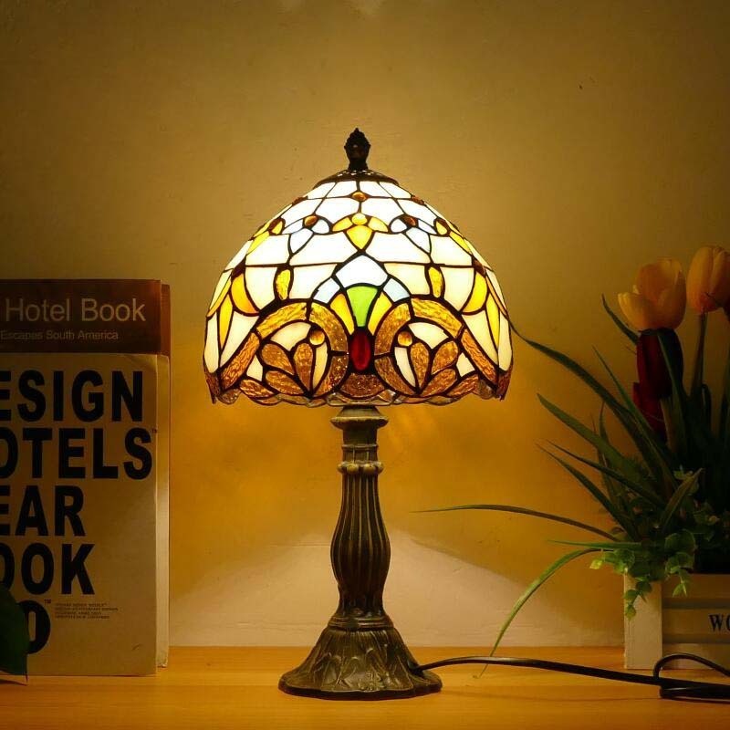 Wholesale Imitation Tiffany Style Lighting Lamps Shade European Retro Tiffany Multi-variety Stained Glass Table Lamp