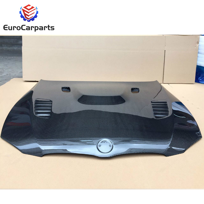 E92 M3 front hood for E90 E92 E93 front scoop V design front hood M3 carbon hood 2008~2013year Car Bonnet