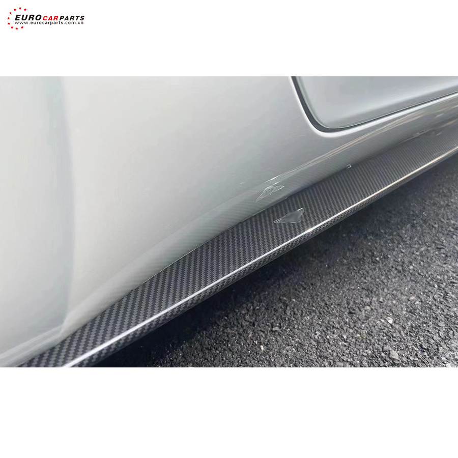 Bent Flying Spur Dry carbon fiber body kit front bumper lip side skirt rear diffuser rear spoiler Flying Spur Suto parts