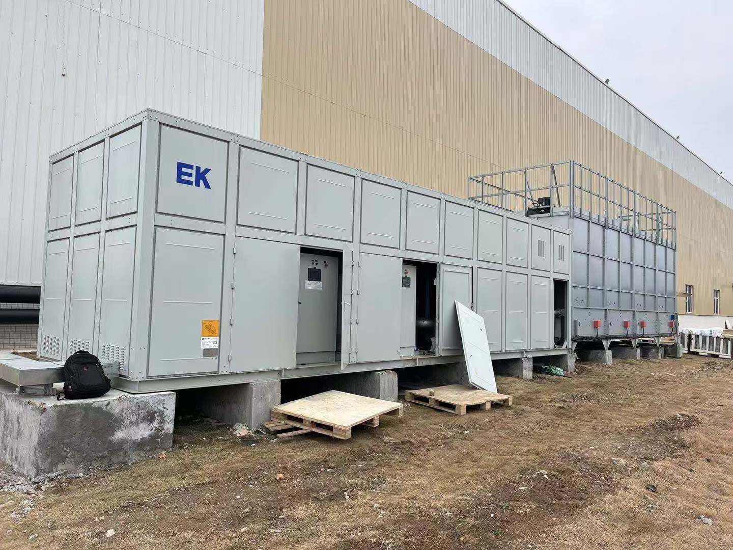 Euroklimat Air cooled screw water chiller central air-conditioning Integrated Chiller Plant