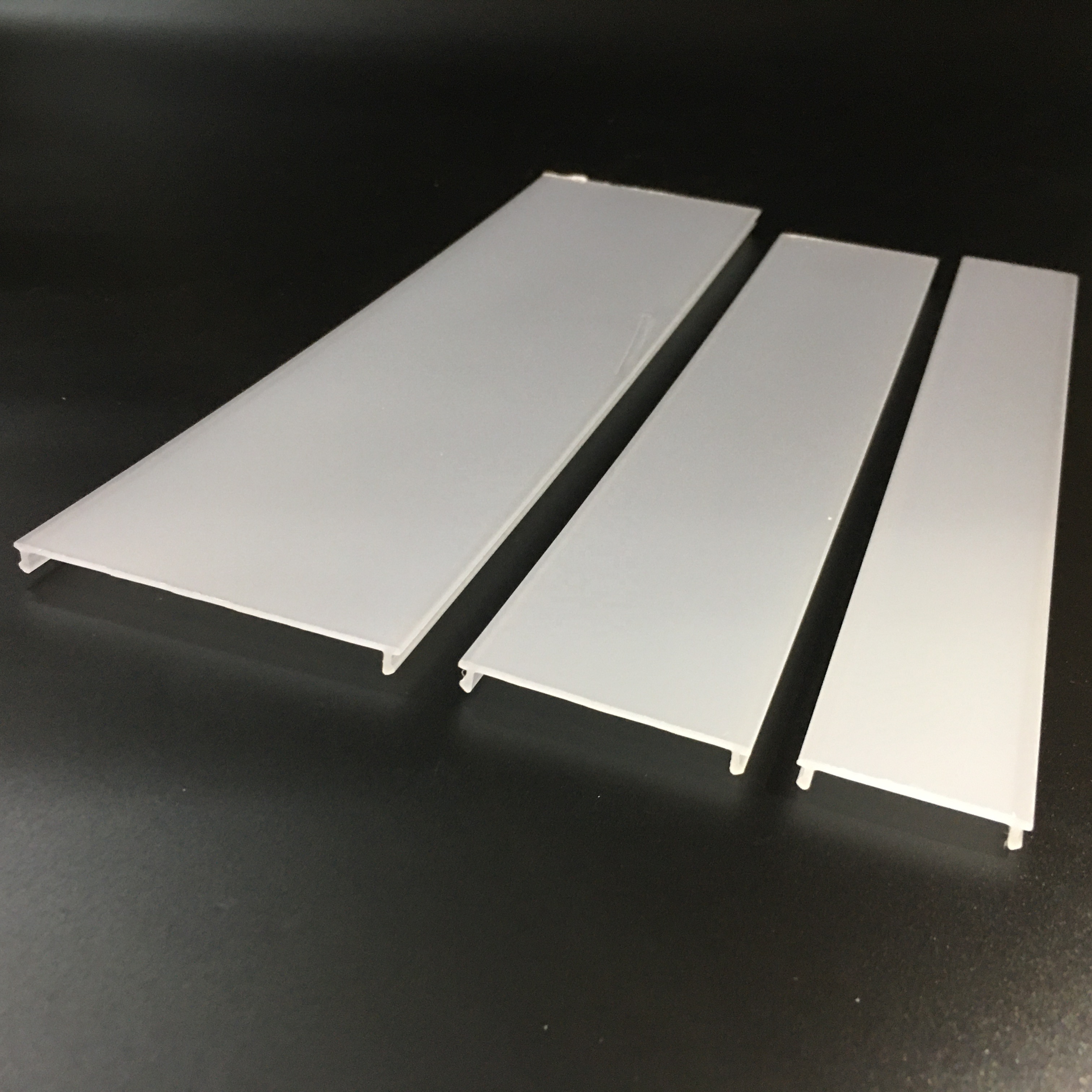 custom plastic extrusion led light diffuser for tube lamp linear strip square cover made of milky white black polycarbonate pc